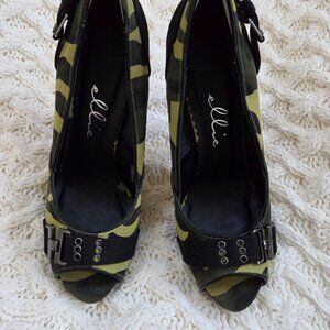 Camo Stiletto Pumps